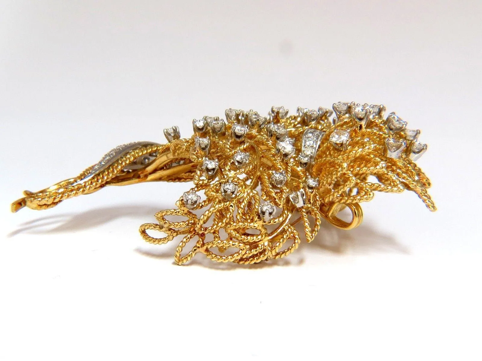 10ct natural diamonds neoclassical brooch 18kt gold platinum Ref 12316