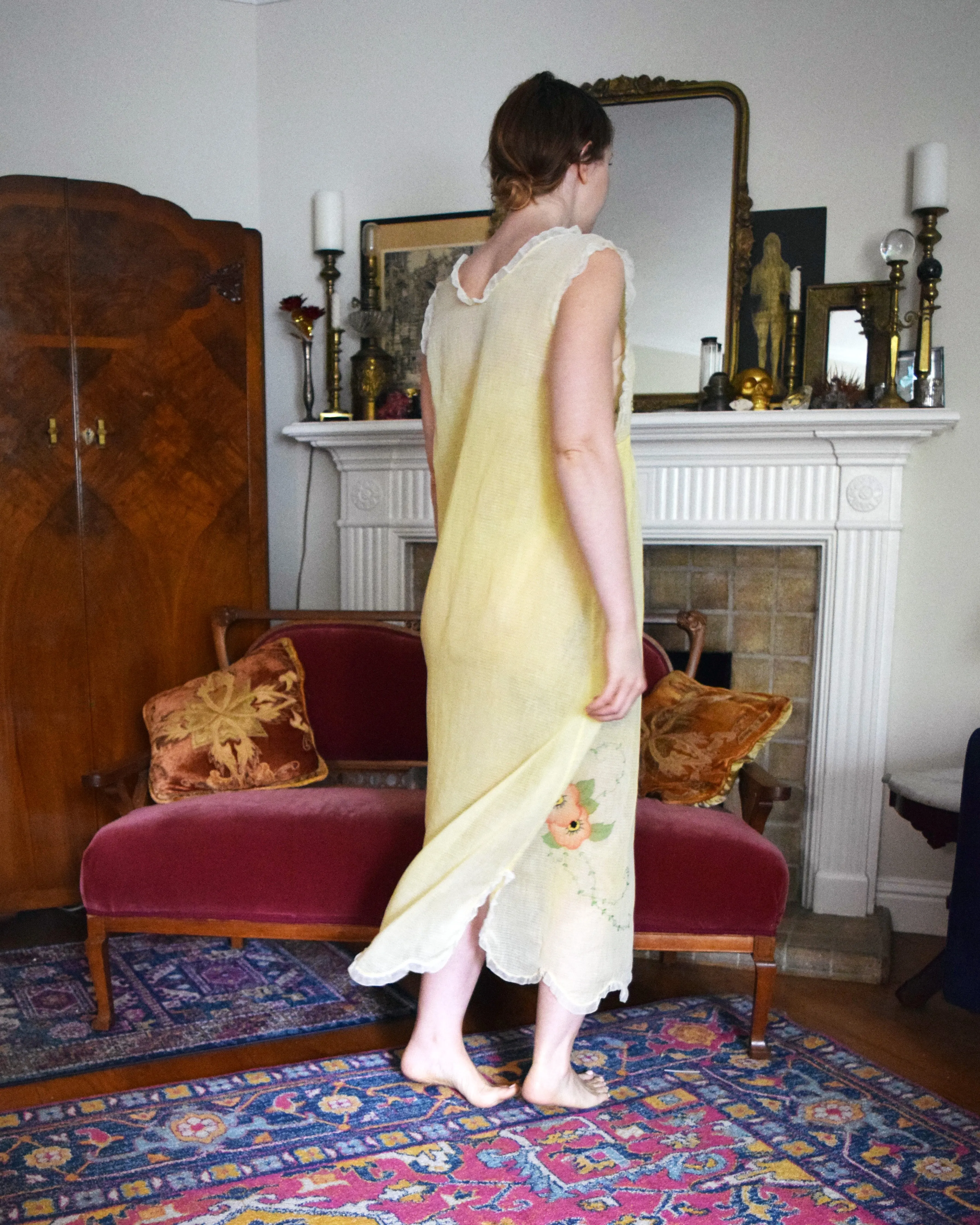 1920s chemise . antique vintage yellow nightgown . size xs to medium