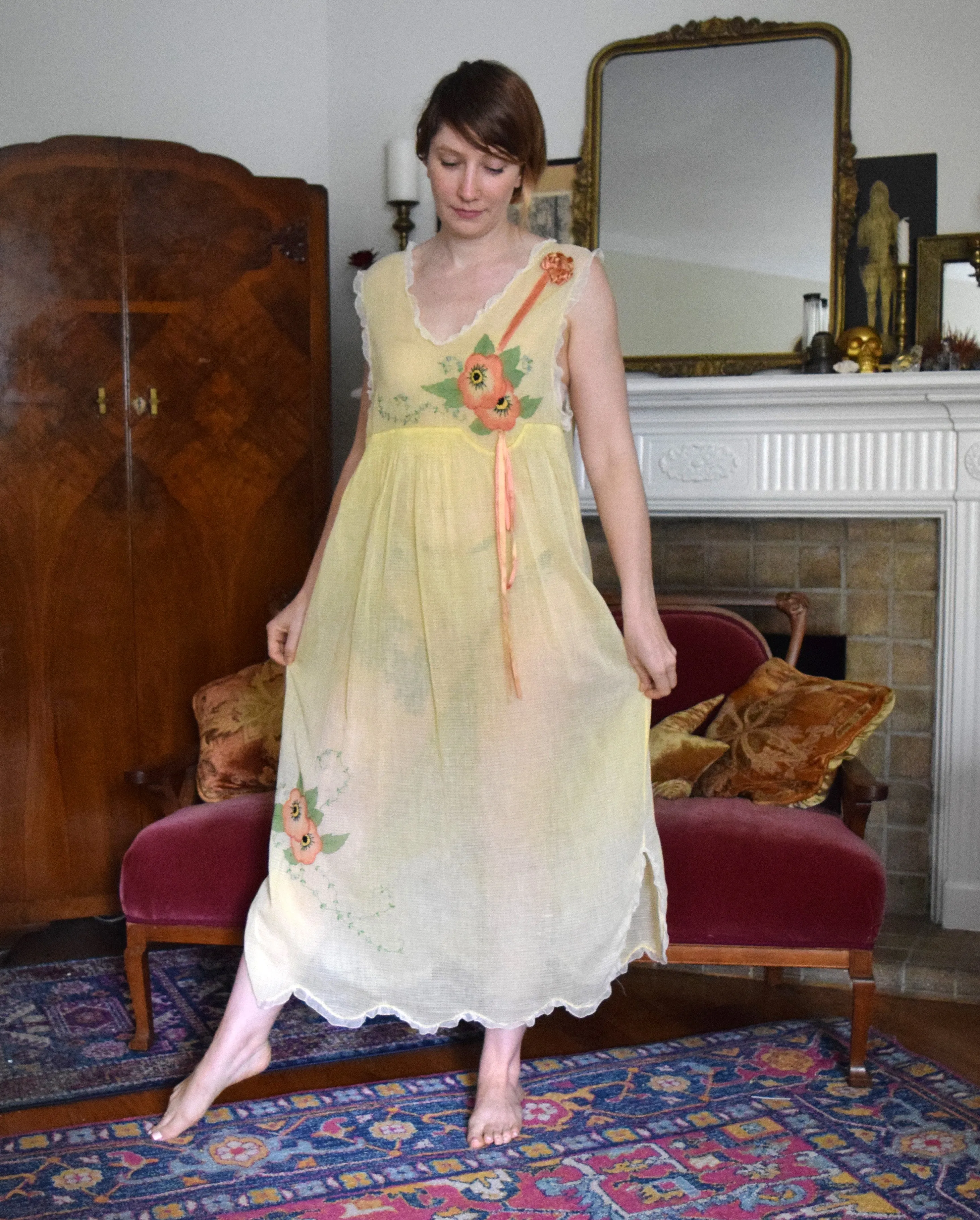 1920s chemise . antique vintage yellow nightgown . size xs to medium