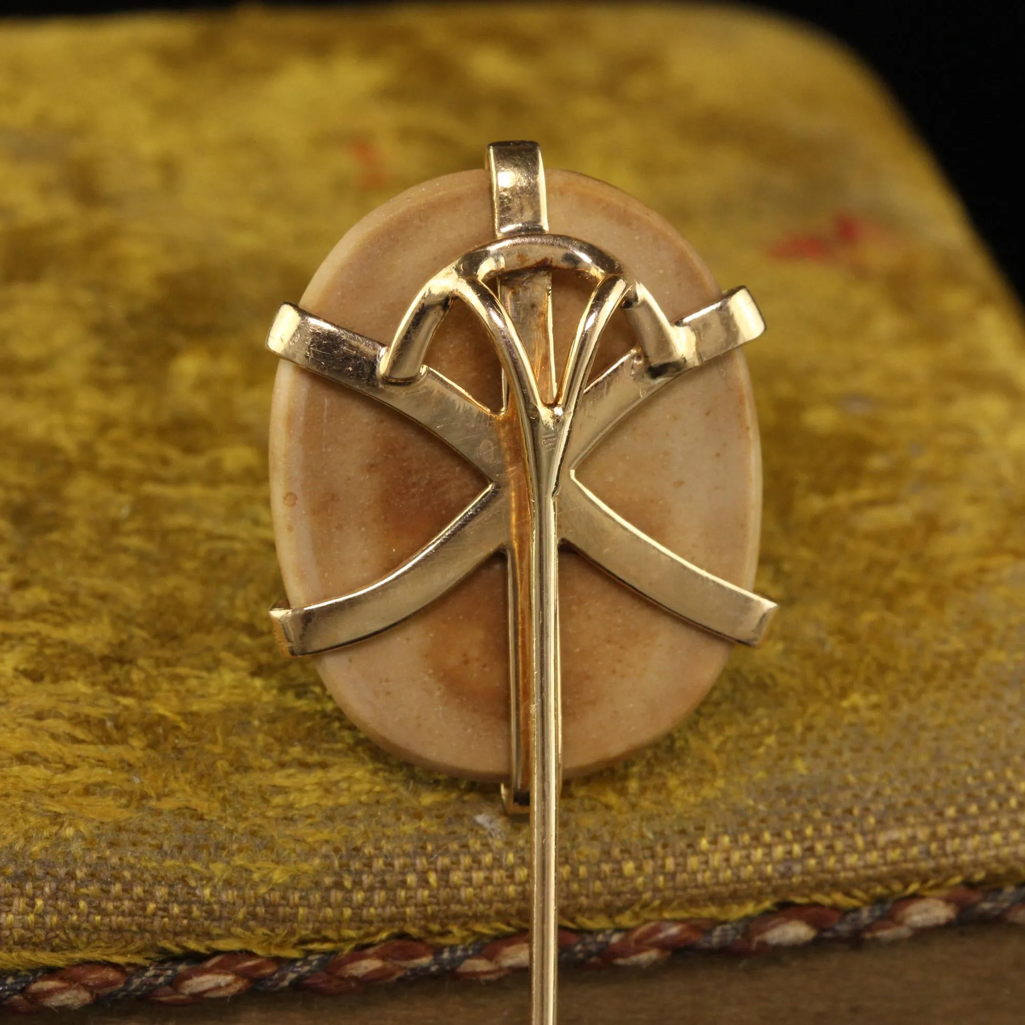 Antique Art Deco 18K Yellow Gold Carved Onyx Stone Blackamoor Stick Pin