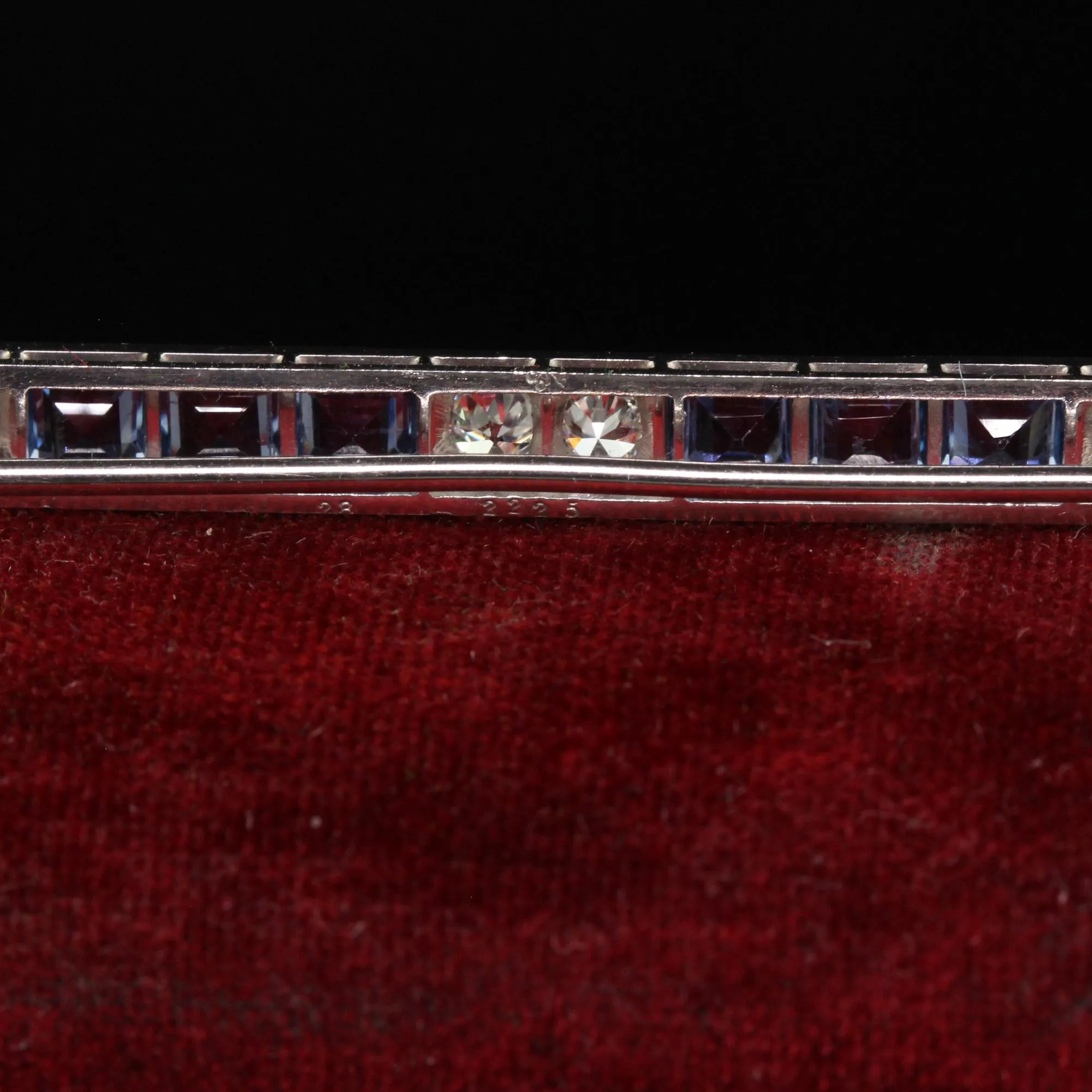 Antique Art Deco Platinum Yogo Gulch Sapphire Old Euro Diamond Bar Pin - GIA
