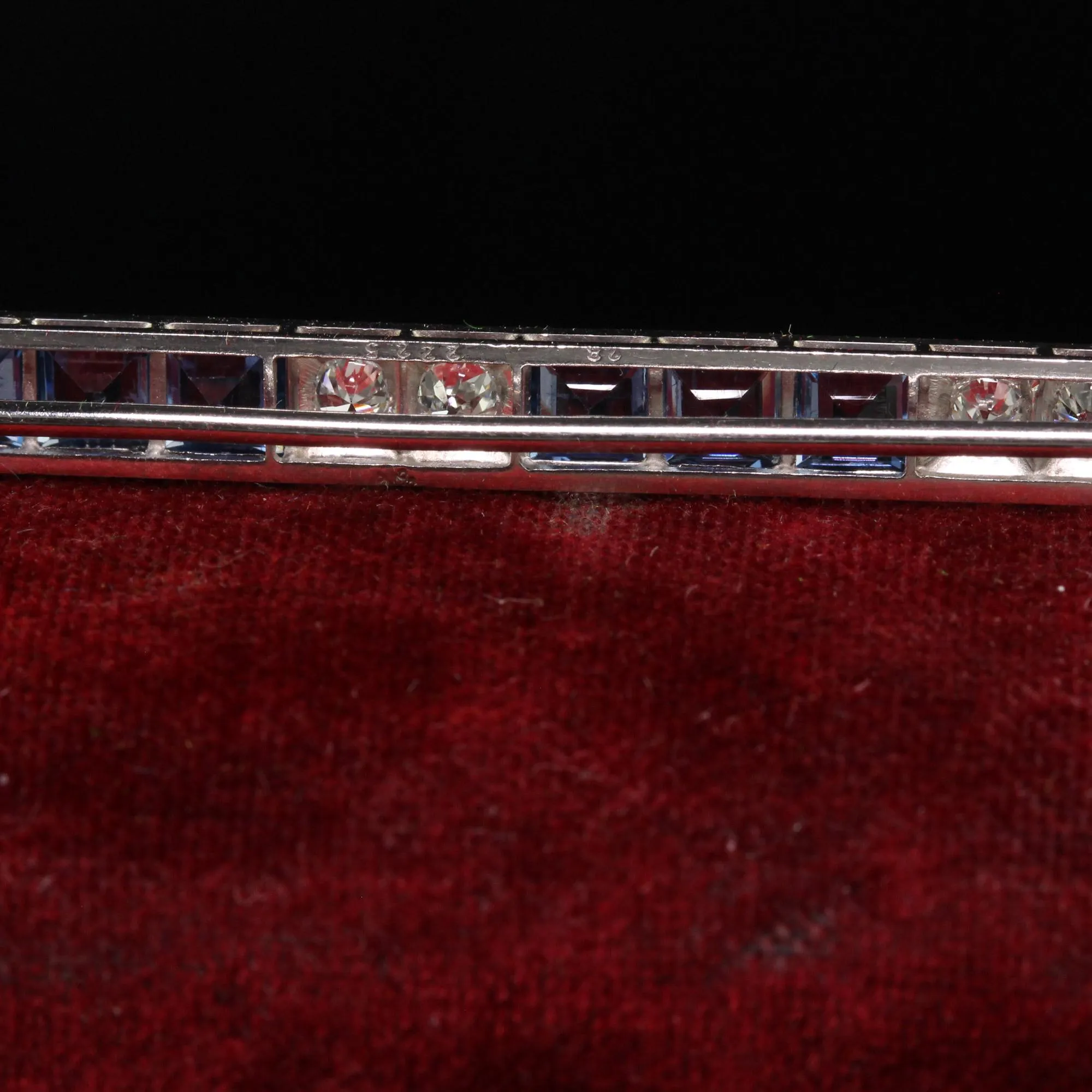 Antique Art Deco Platinum Yogo Gulch Sapphire Old Euro Diamond Bar Pin - GIA