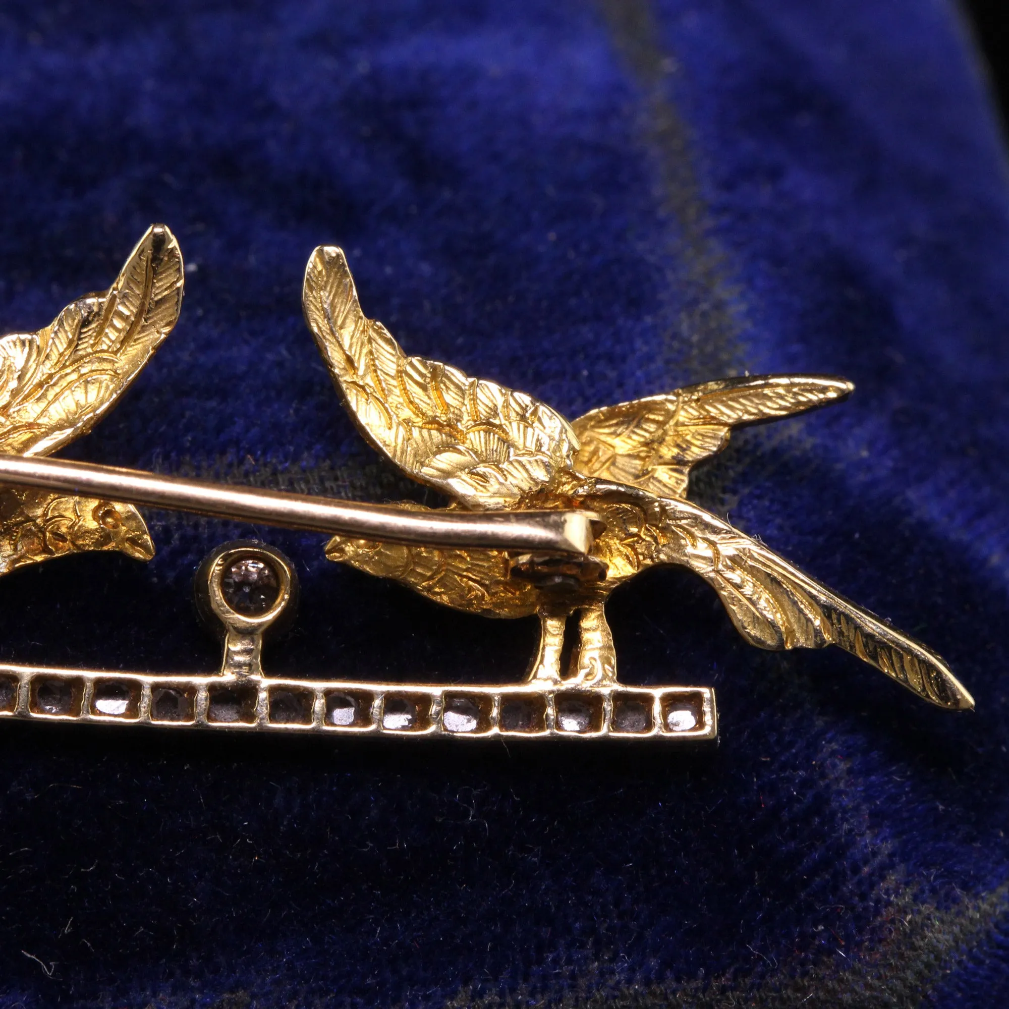 Antique Edwardian 18K Yellow Gold Platinum Top Rose Cut Double Bird Pin