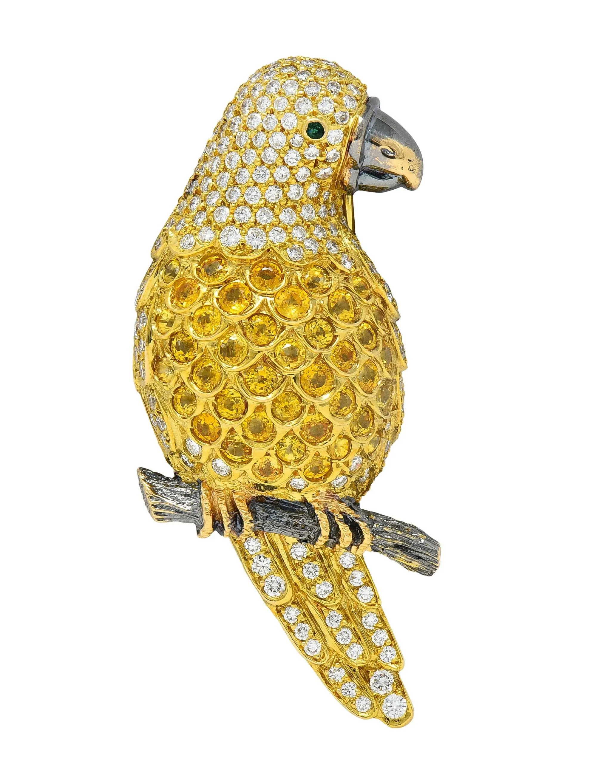 Contemporary 8.50 CTW Yellow Sapphire Diamond Emerald 18 Karat Gold Vintage Parrot Brooch