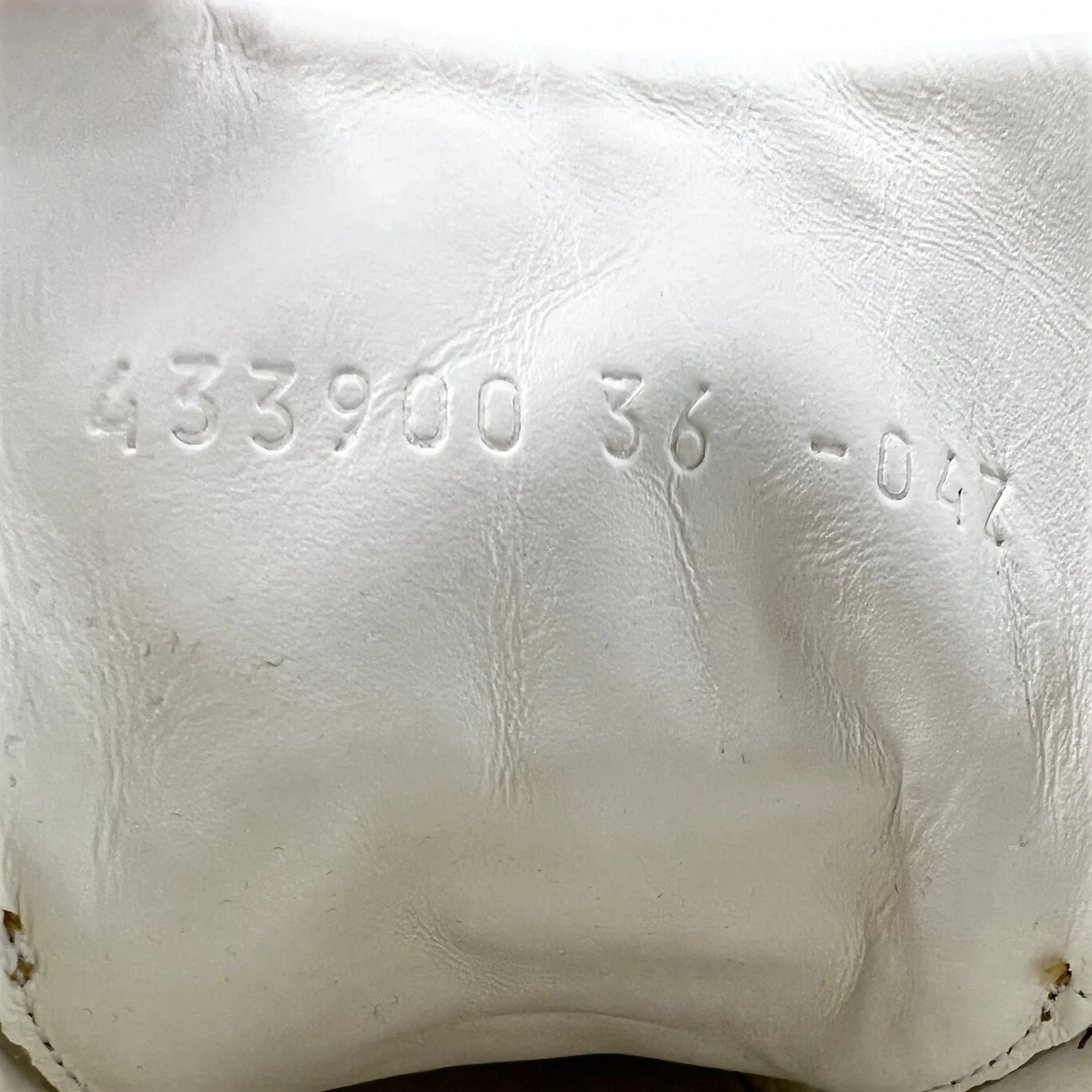 Gucci GG Supreme Monogram Logo Strawberries Print Ace Sneakers EU 36