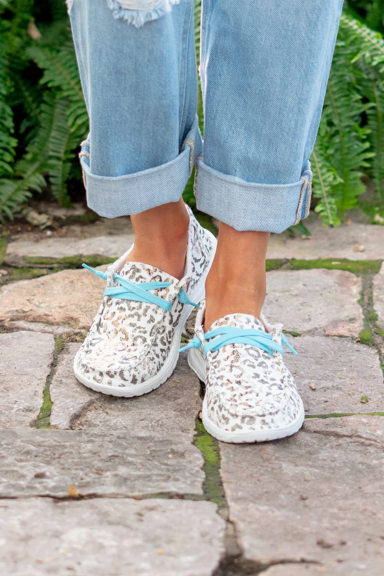 Jazzy Canvas Boat Shoe Sneakers - White