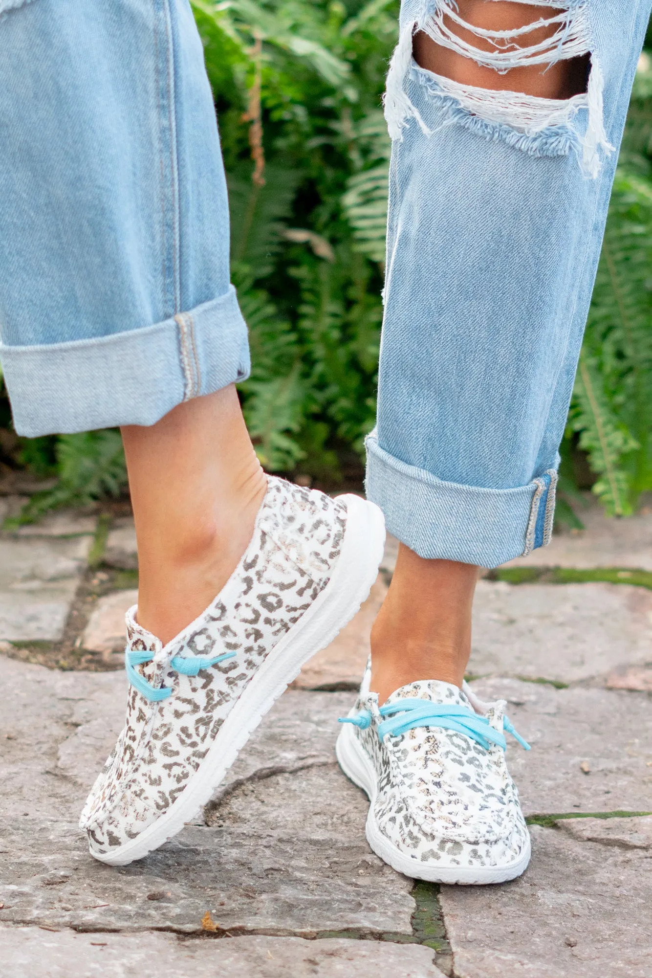 Jazzy Canvas Boat Shoe Sneakers - White