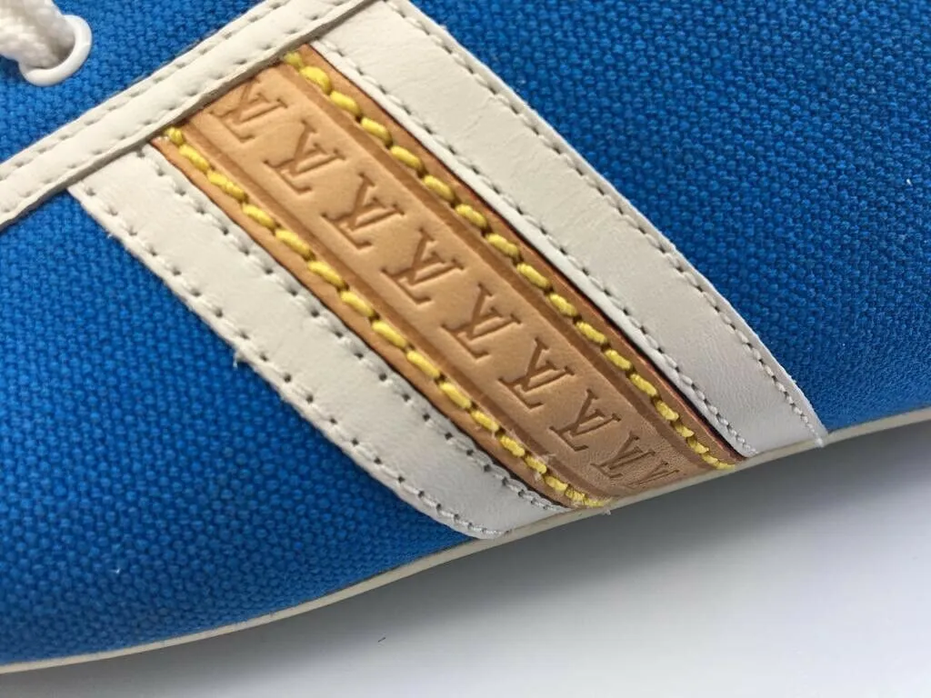 Jump Sneaker