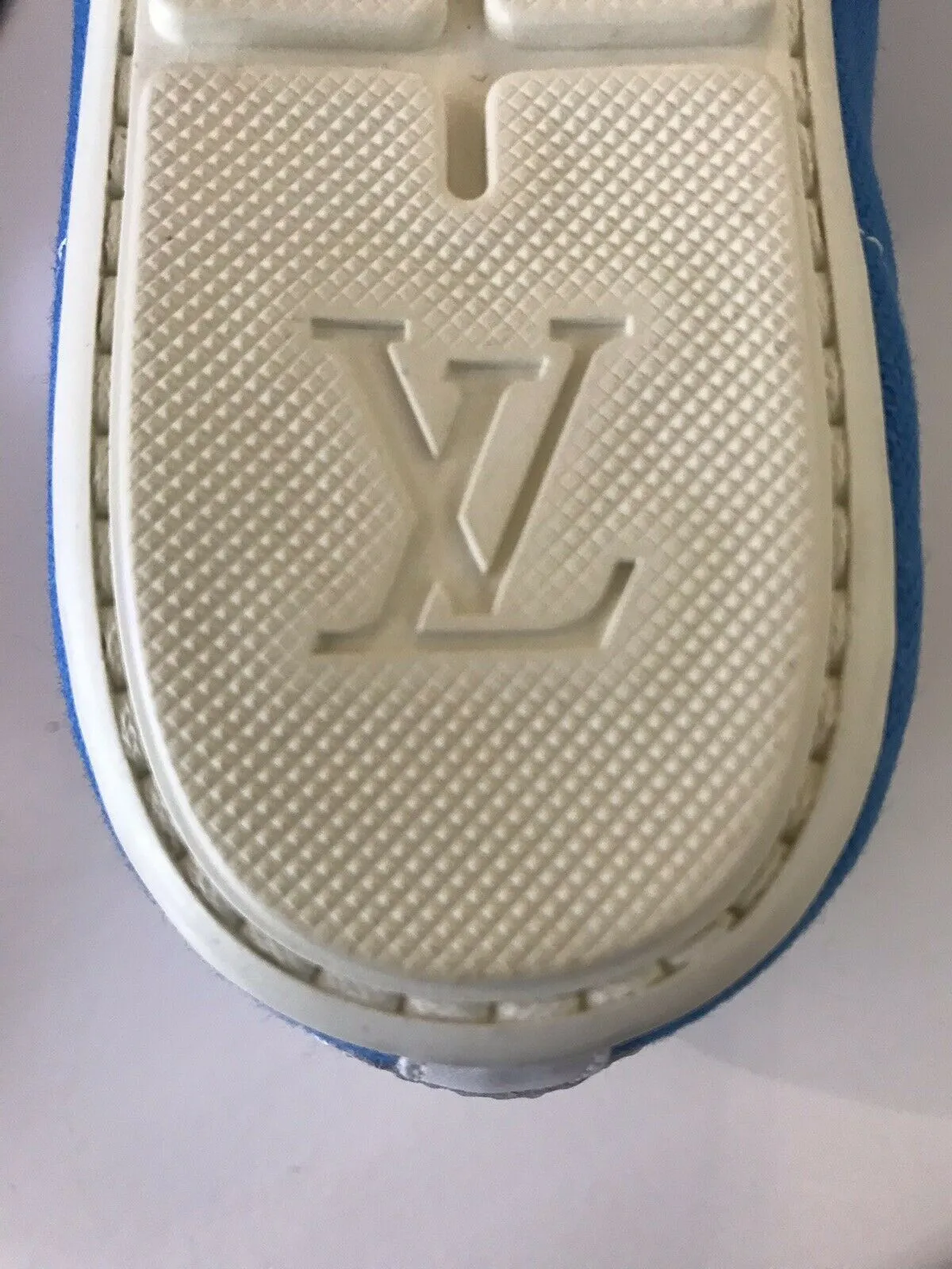 Jump Sneaker