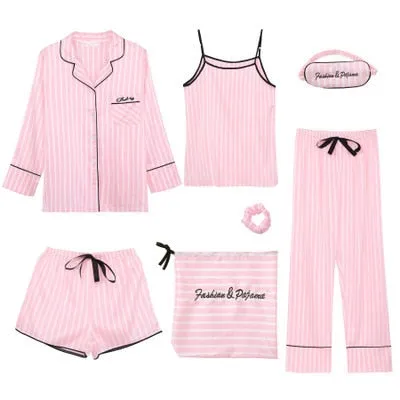 🌹Ladies 7 PIECE Satin Sleepwear/Lounging Set.
