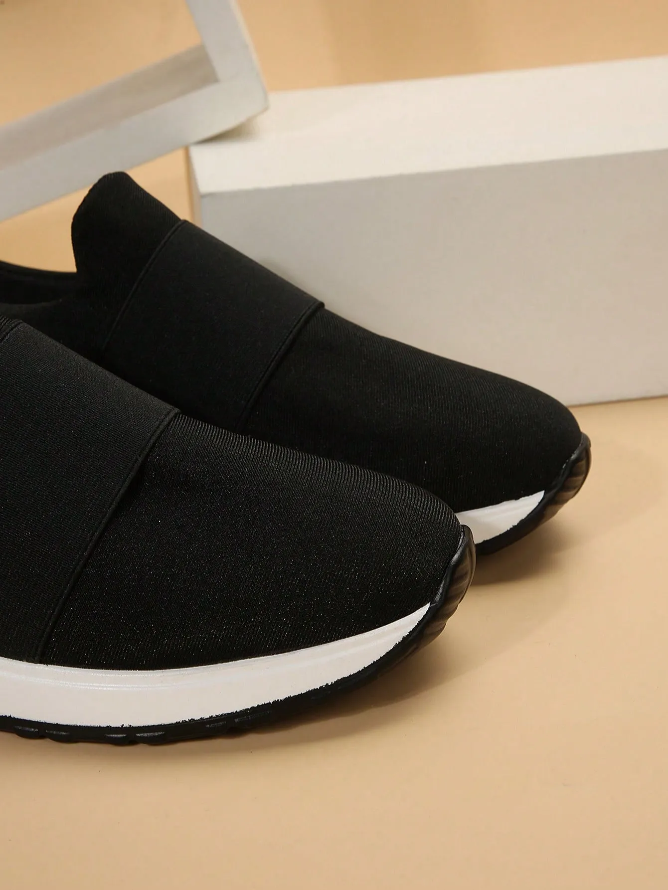 Lightweight Black Round Toe Loafer Canvas Shoes