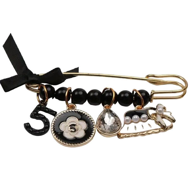 No.5 Black Charm Detail Brooch In Gift Box One Size
