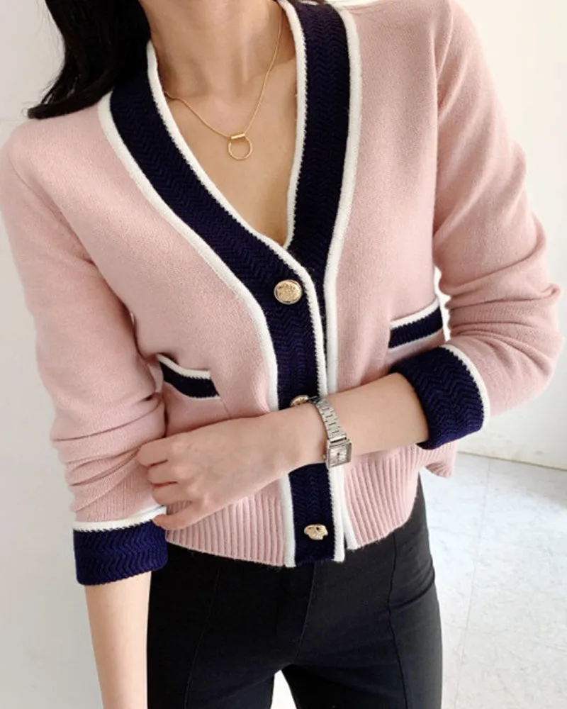 Single-breasted Contrast Knit Splicing Golden Button Sweaters