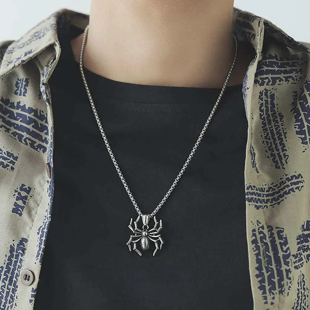SISSLIA Fashion Stainless Steel Custom Halloween Pendant Jewelry Punk Spider Charm Necklace For Women