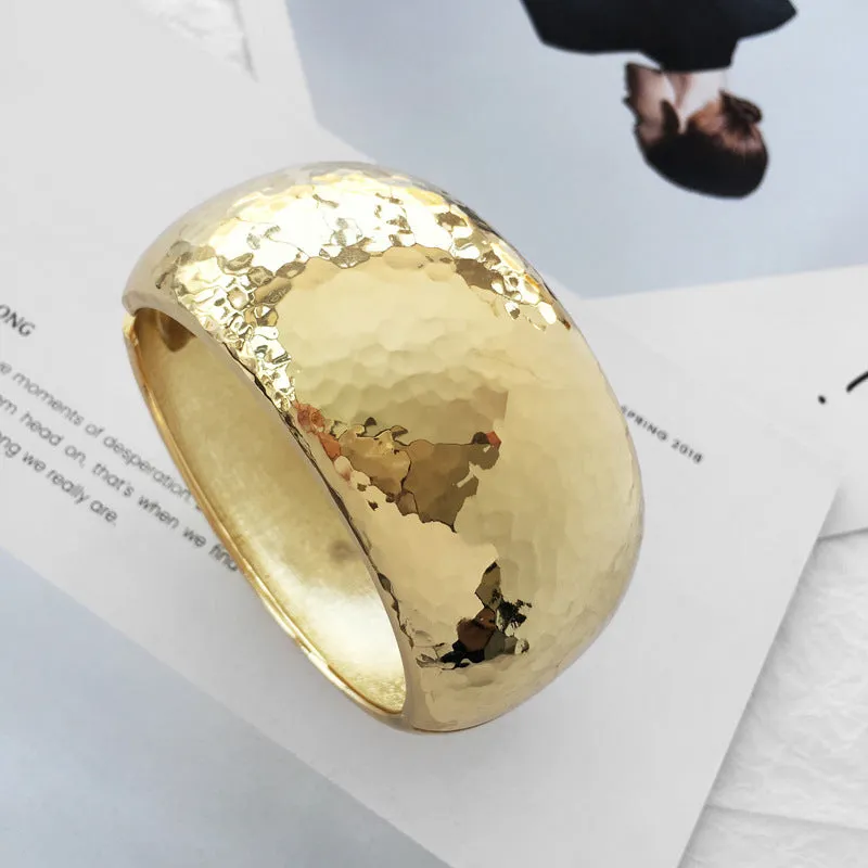 Sisslia Wholesale Women Fashion Alloy Bangle Europe and America Exaggerated Wide Bangle For Women