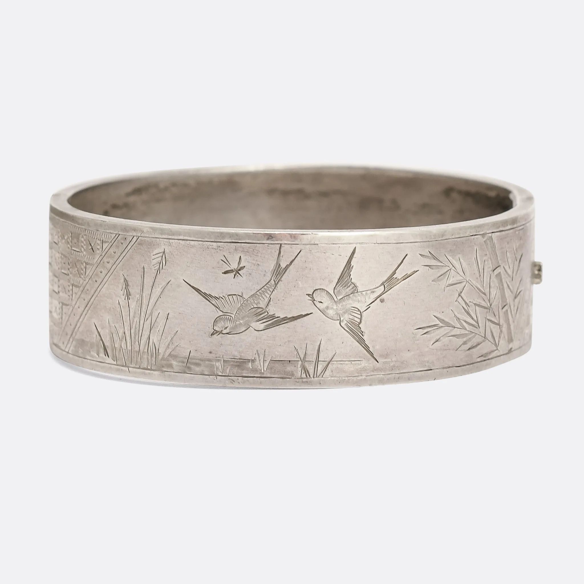 Victorian Aesthetic Movement "Swallows" Suite