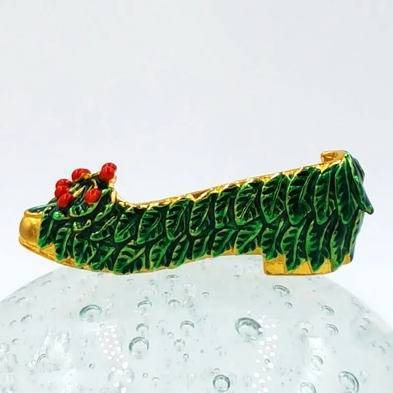 Vintage Metropolitan Museum of Art Christmas Holly Brooch