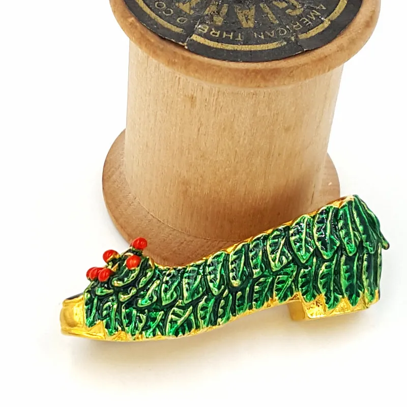 Vintage Metropolitan Museum of Art Christmas Holly Brooch