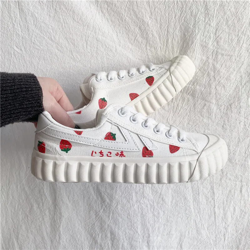 WHITE STRAWBERRY PRINT CANVAS SHOES UB2501